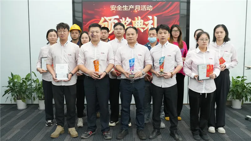 QGM의 '안전생산의 달' 활동이 성공적으로 마무리되었으며, 안전문화가 국민 마음속에 깊이 뿌리내렸습니다.